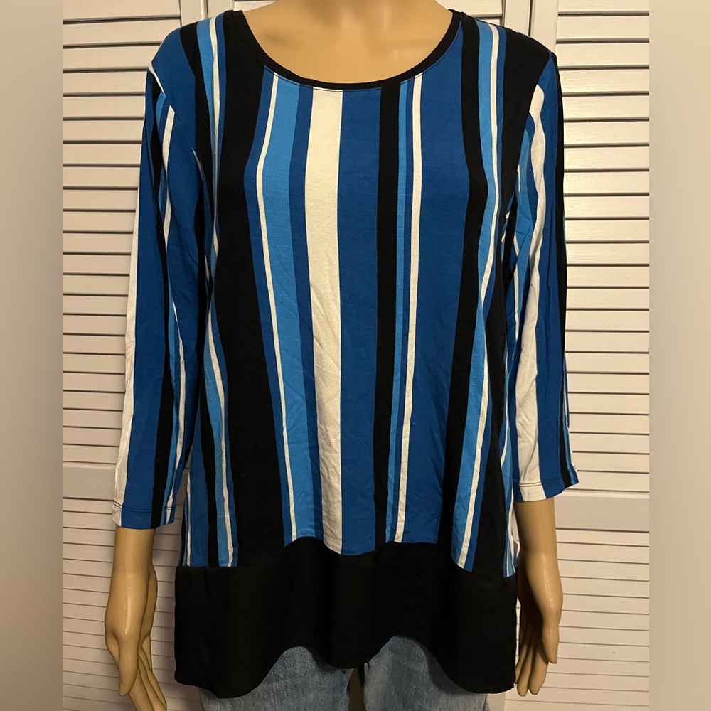 Pretty Croft & Barrow size PXL black blue stripe 3/4 sleeve shirt NWT